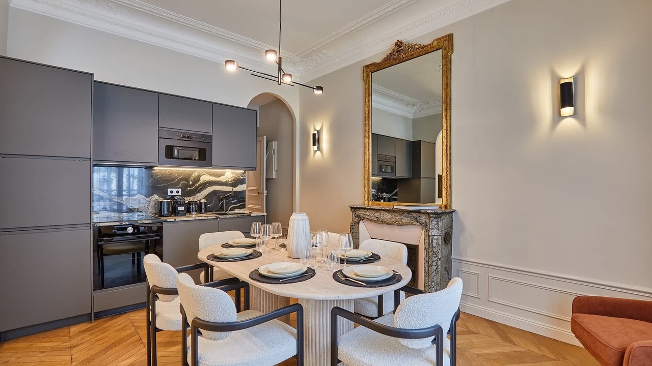 Photo of Others in Saint-Germain-des-Pres