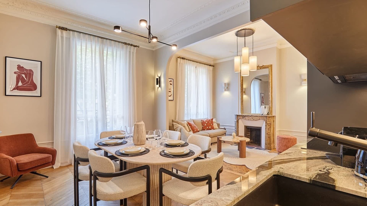 Photo of Others in Saint-Germain-des-Pres