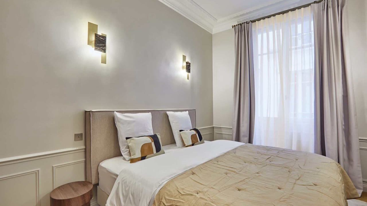 Photo of Others in Saint-Germain-des-Pres