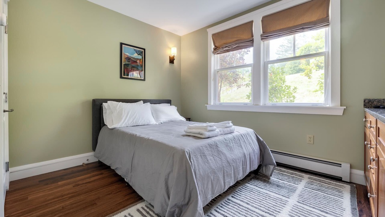 Photo of Bedroom in Proctorsville