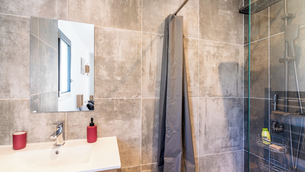 Photo of Bathroom in Connaux