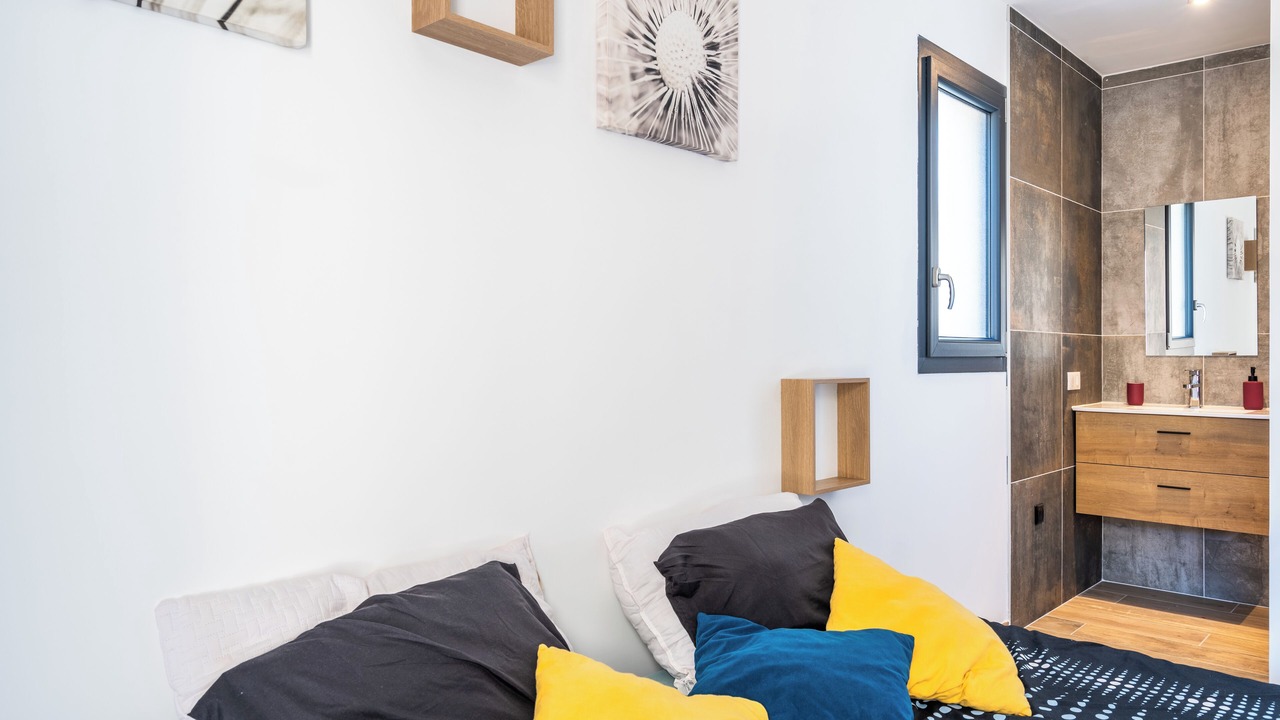 Photo of Bedroom in Connaux