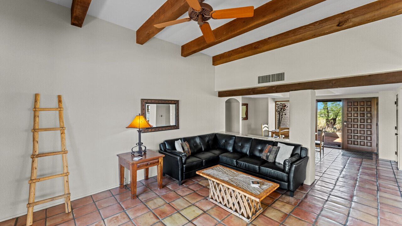 Photo of Livingroom in Catalina Foothills Estates
