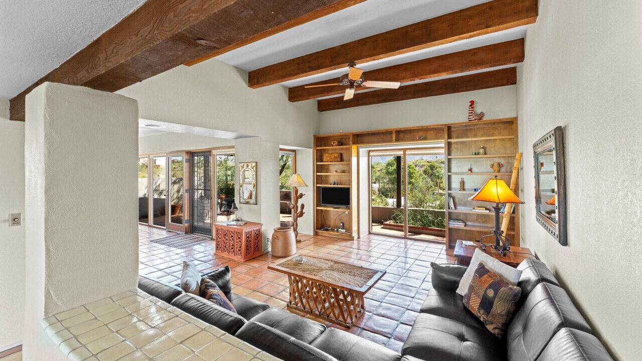 Photo of Livingroom in Catalina Foothills Estates