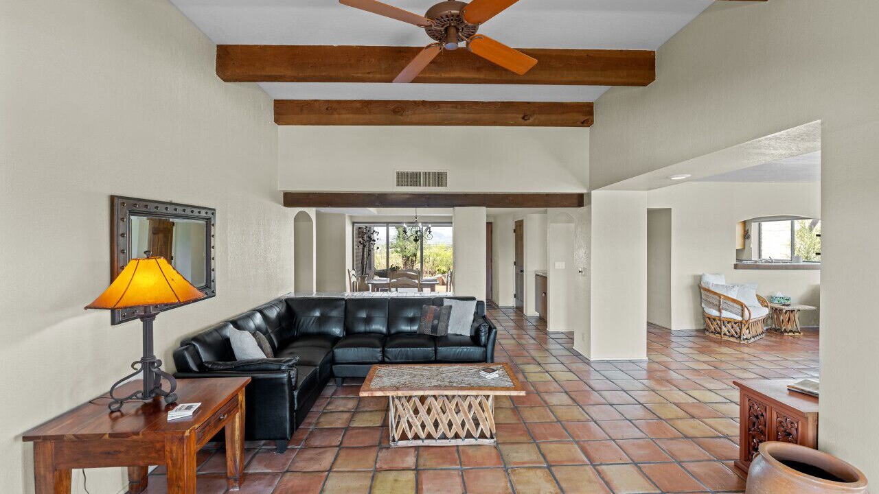 Photo of Livingroom in Catalina Foothills Estates