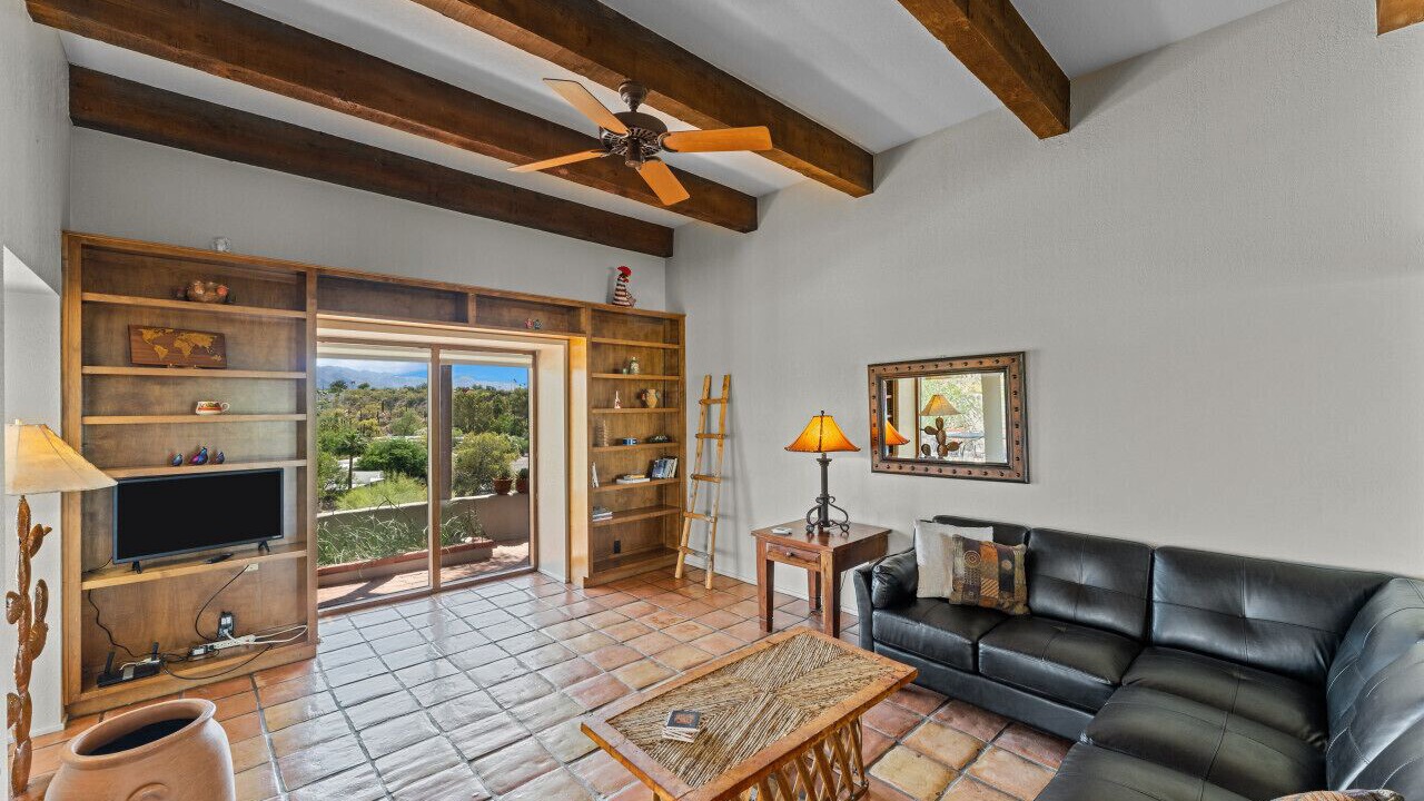 Photo of Livingroom in Catalina Foothills Estates