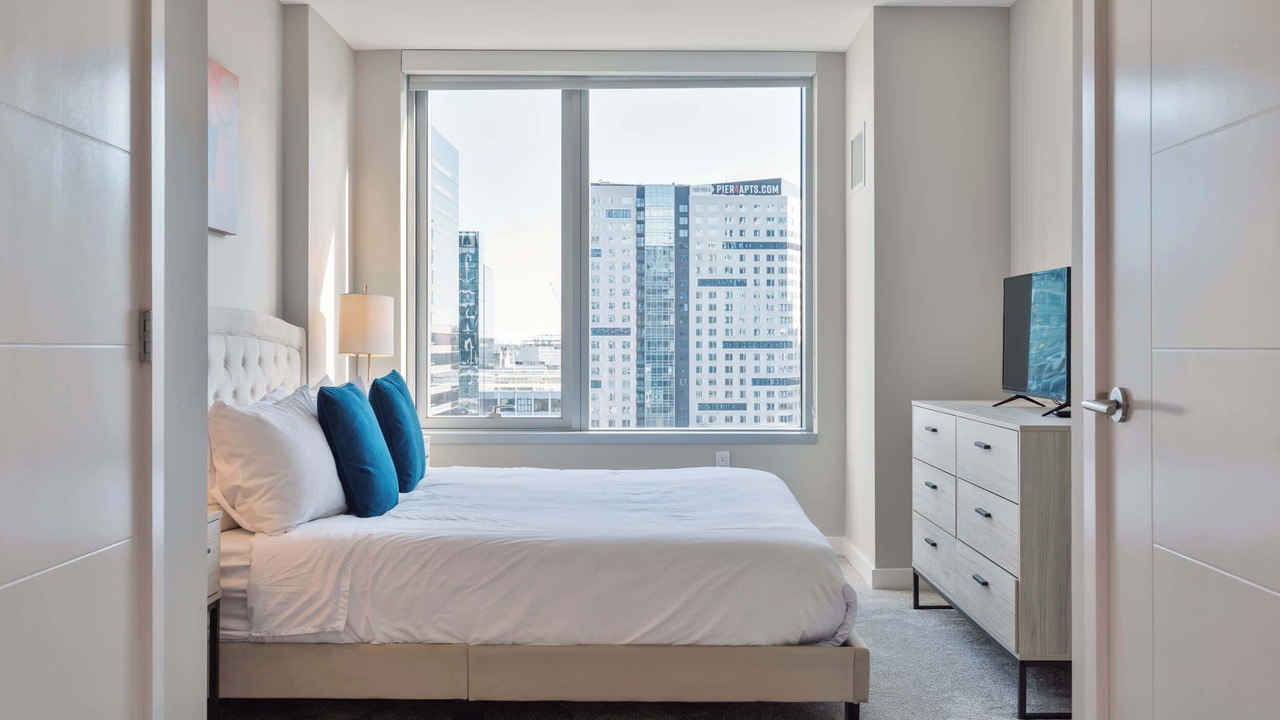 Photo of Bedroom in Seaport District