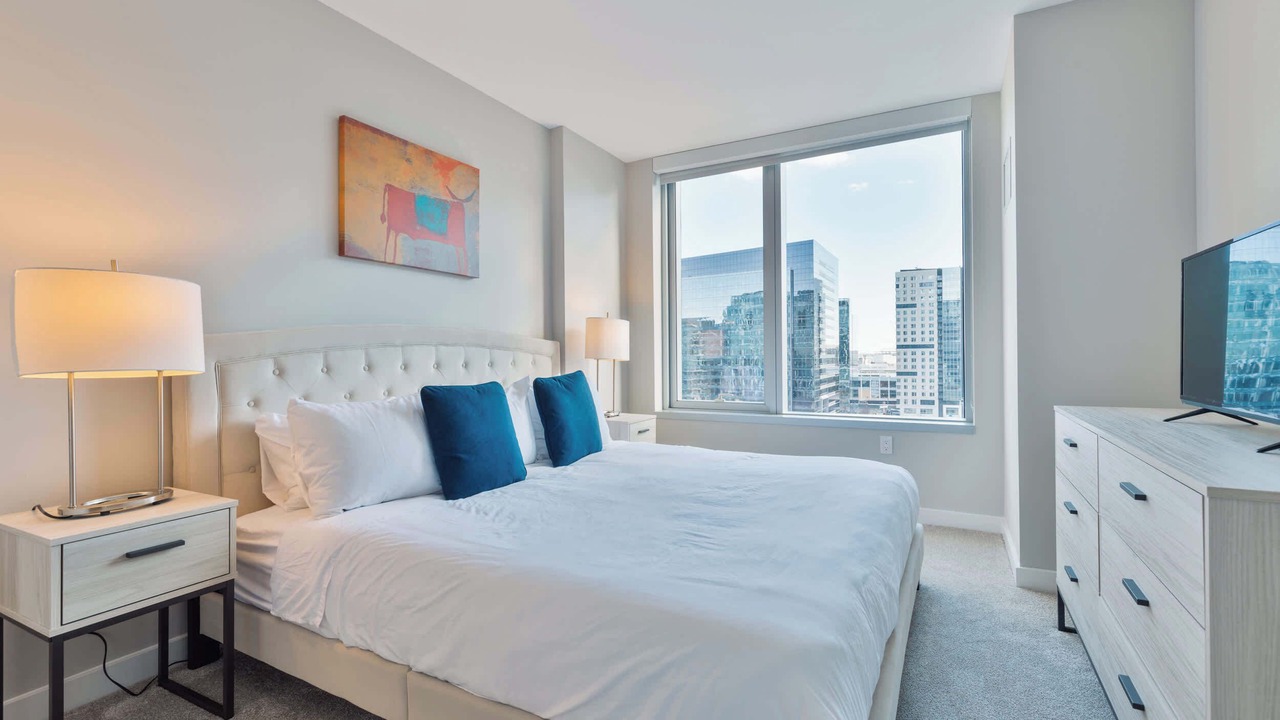 Photo of Bedroom in Seaport District
