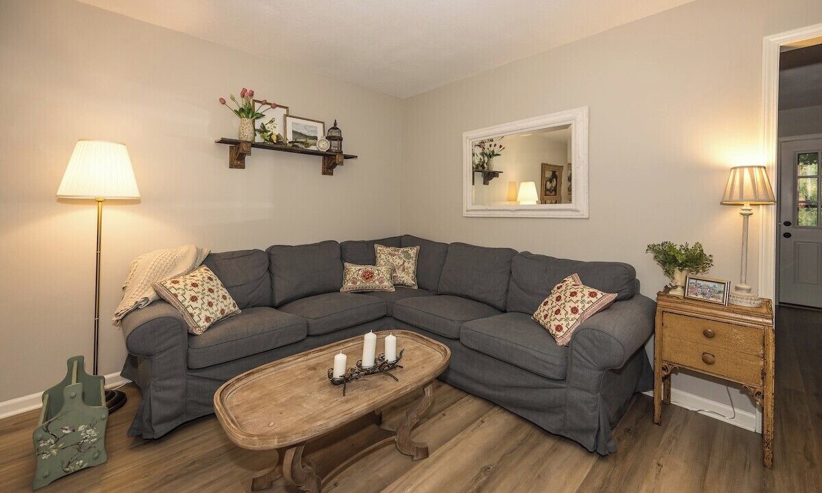Photo of Livingroom in Parkville