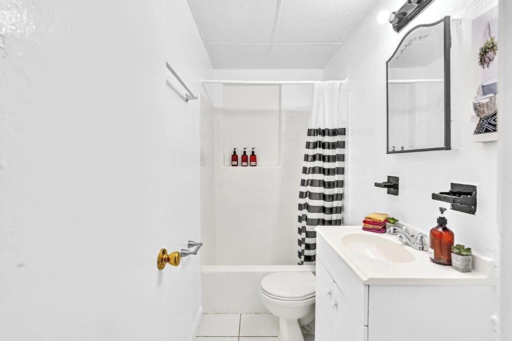 Photo of Bathroom in Downtown Hollywood
