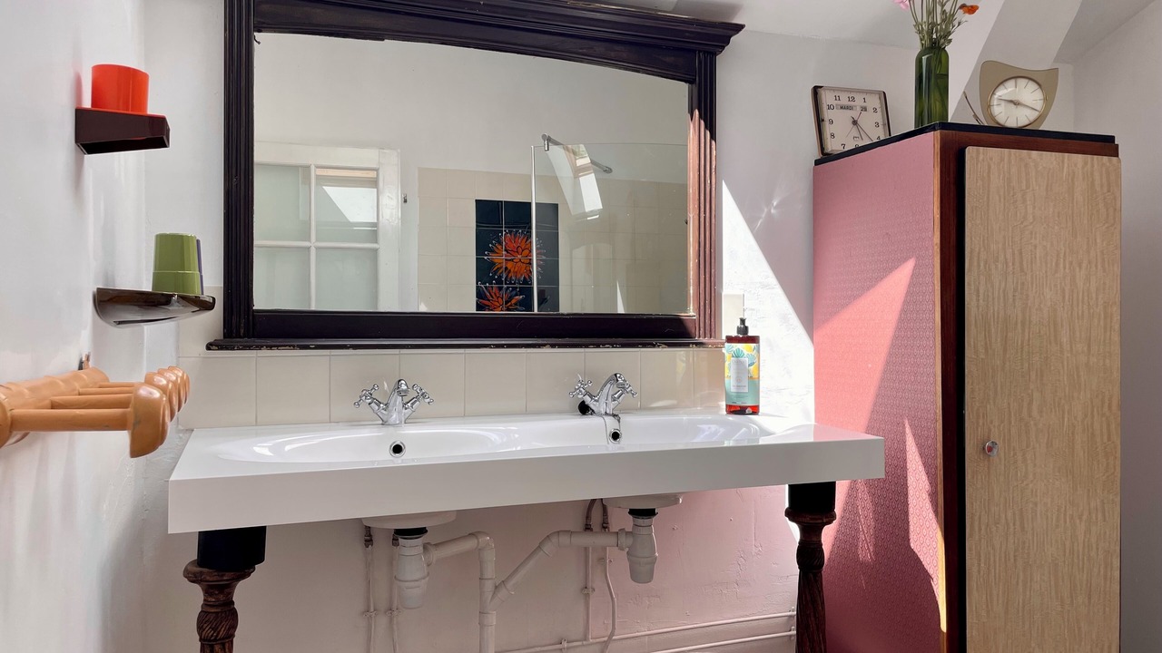 Photo of Bathroom in Echandelys