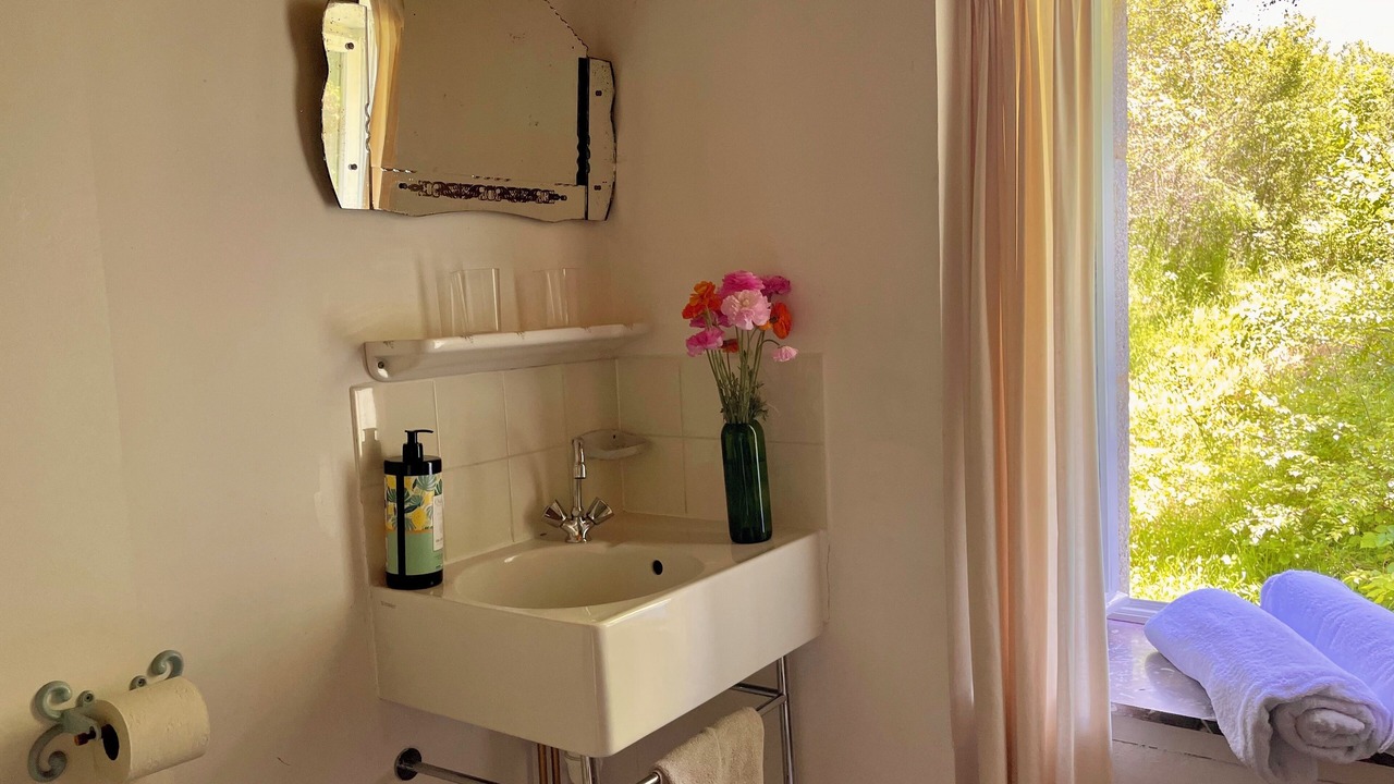 Photo of Bathroom in Echandelys