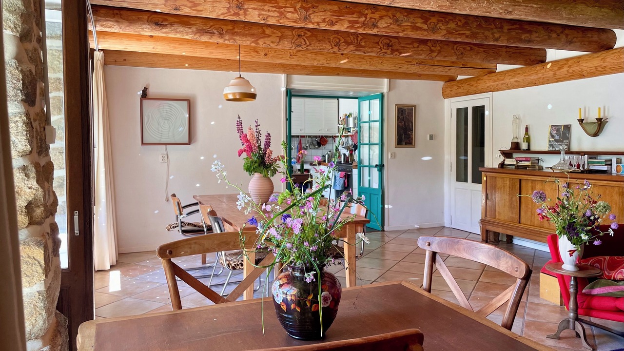 Photo of Others in Echandelys