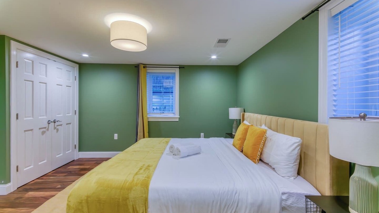 Photo of Bedroom in Seminary Hill