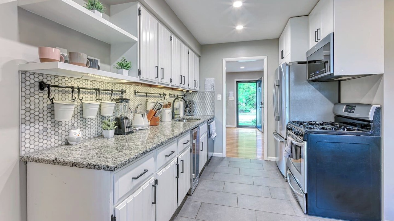 Photo of Kitchen in Seminary Hill