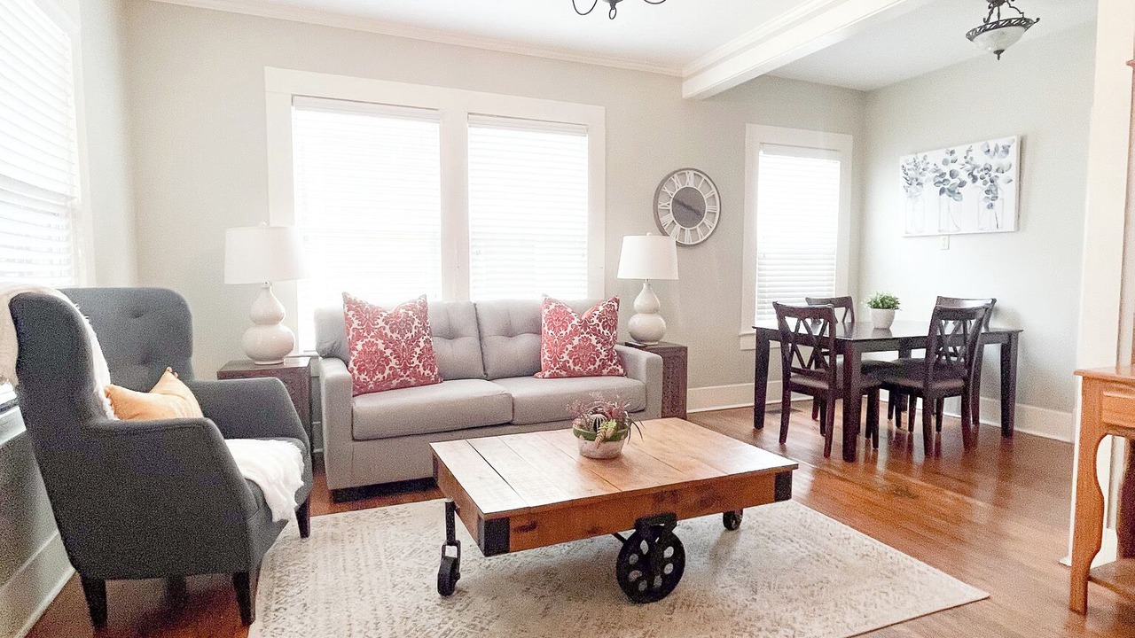 Photo of Livingroom in Laurel
