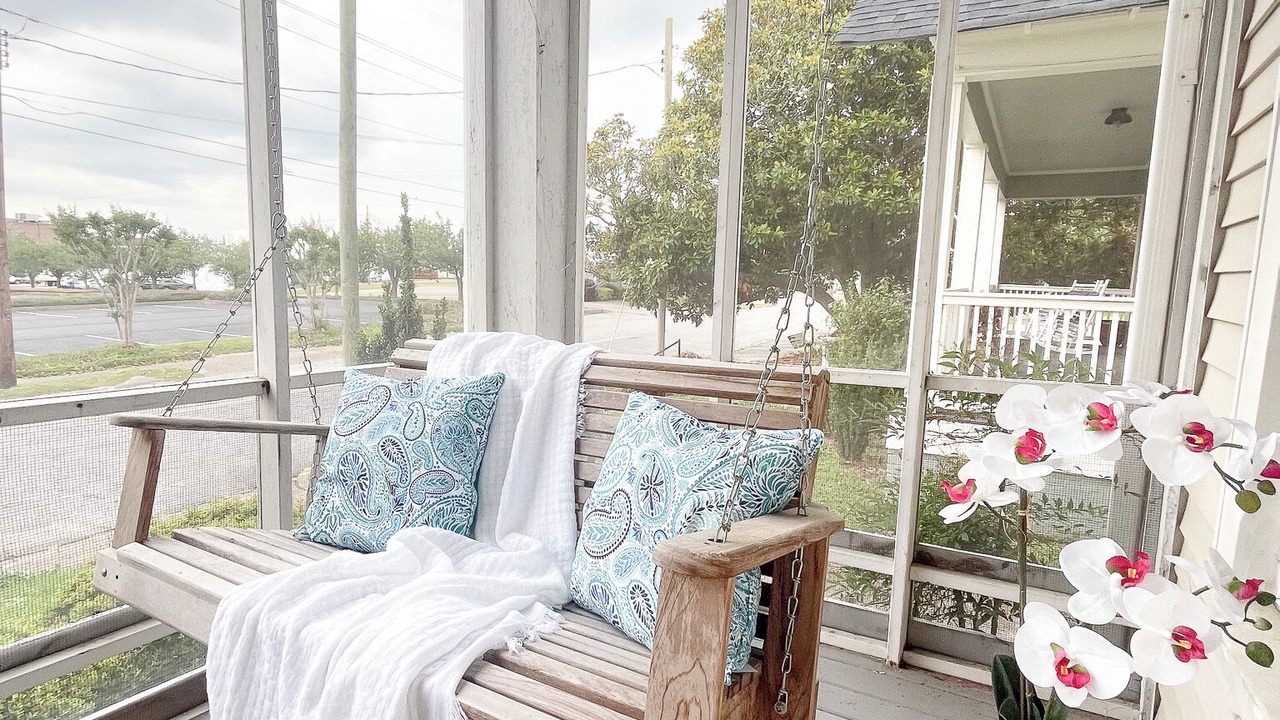 Photo of Patio Balcony in Laurel