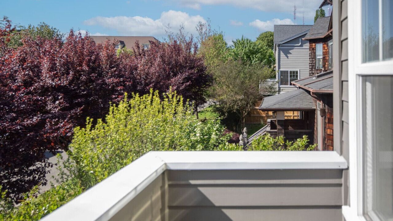 Photo of Outdoor in Minor