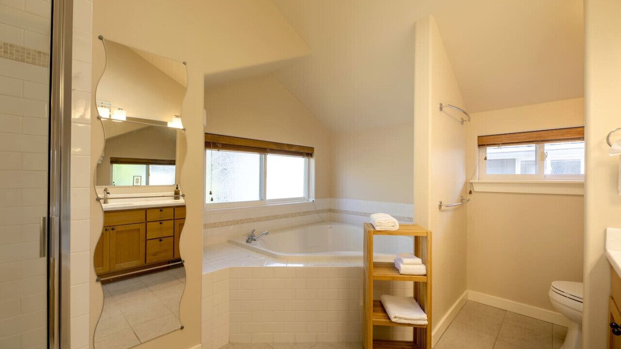 Photo of Bathroom in Minor