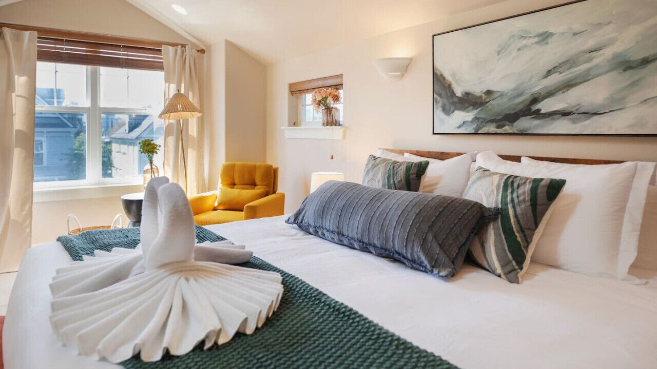 Photo of Bedroom in Minor