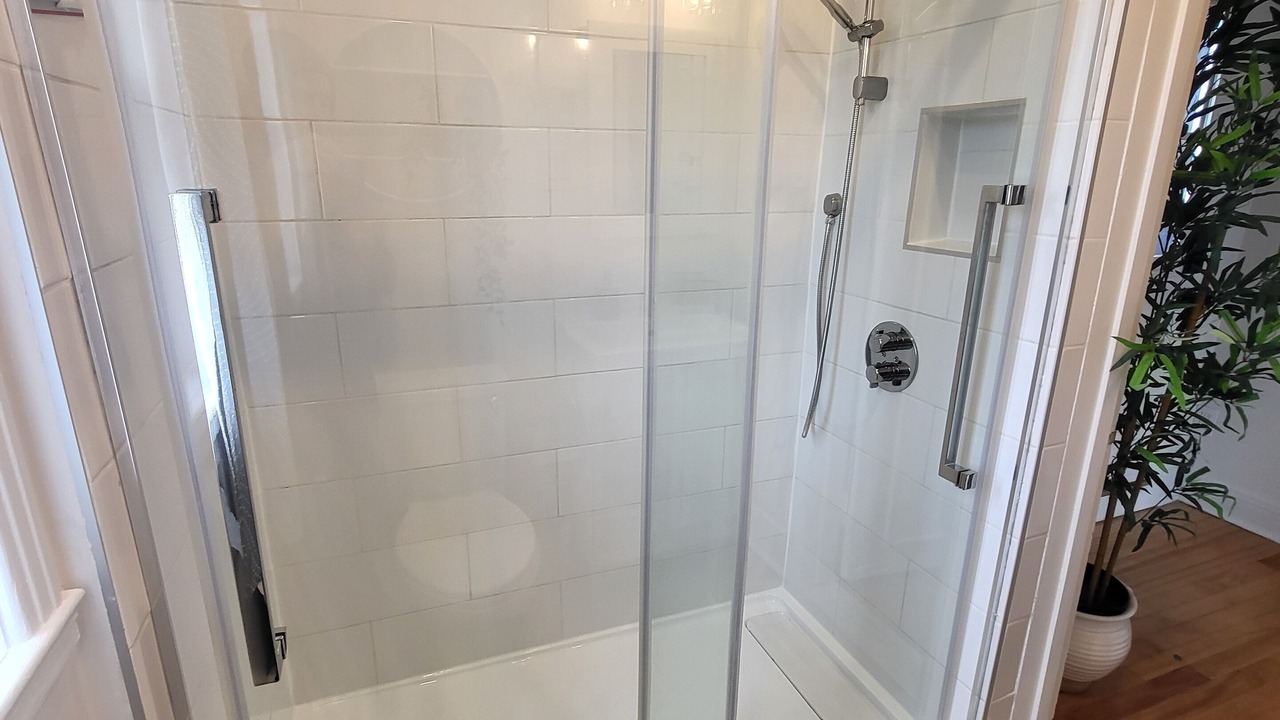 Photo of Bathroom in Rosemont-La Petite-Patrie