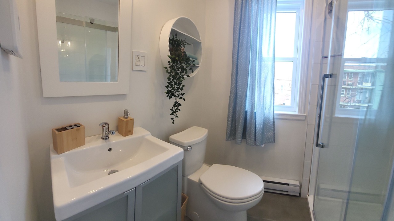 Photo of Bathroom in Rosemont-La Petite-Patrie