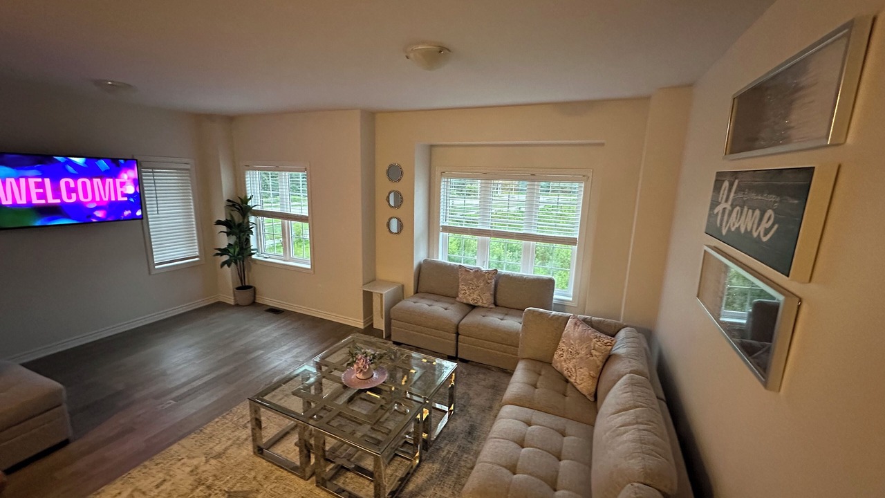 Photo of Livingroom in Guelph