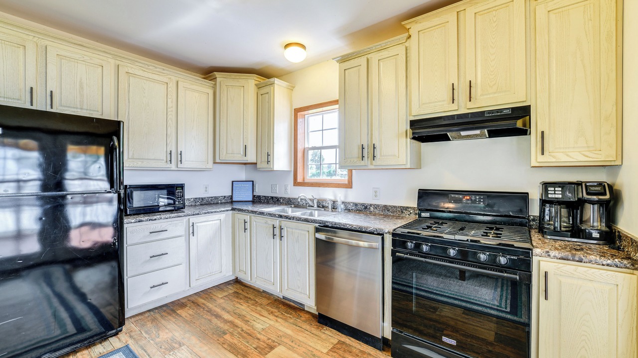 Photo of Kitchen in Canastota