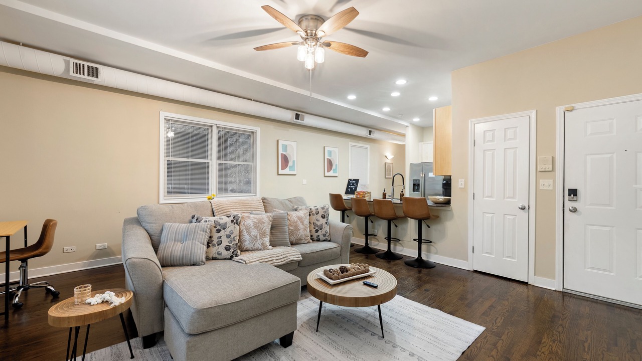 Photo of Livingroom in Tri-Taylor