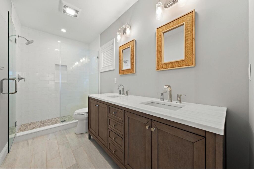 Photo of Bathroom in South Beach Haven