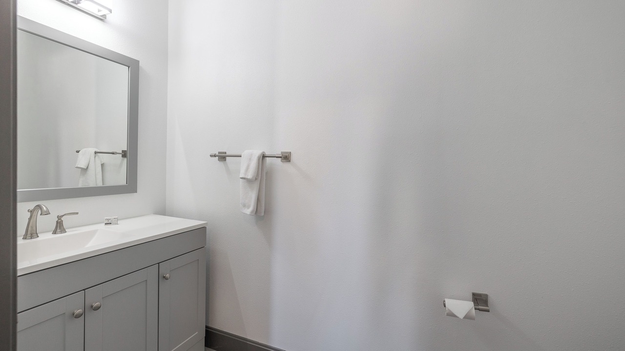 Photo of Bathroom in St. Robert