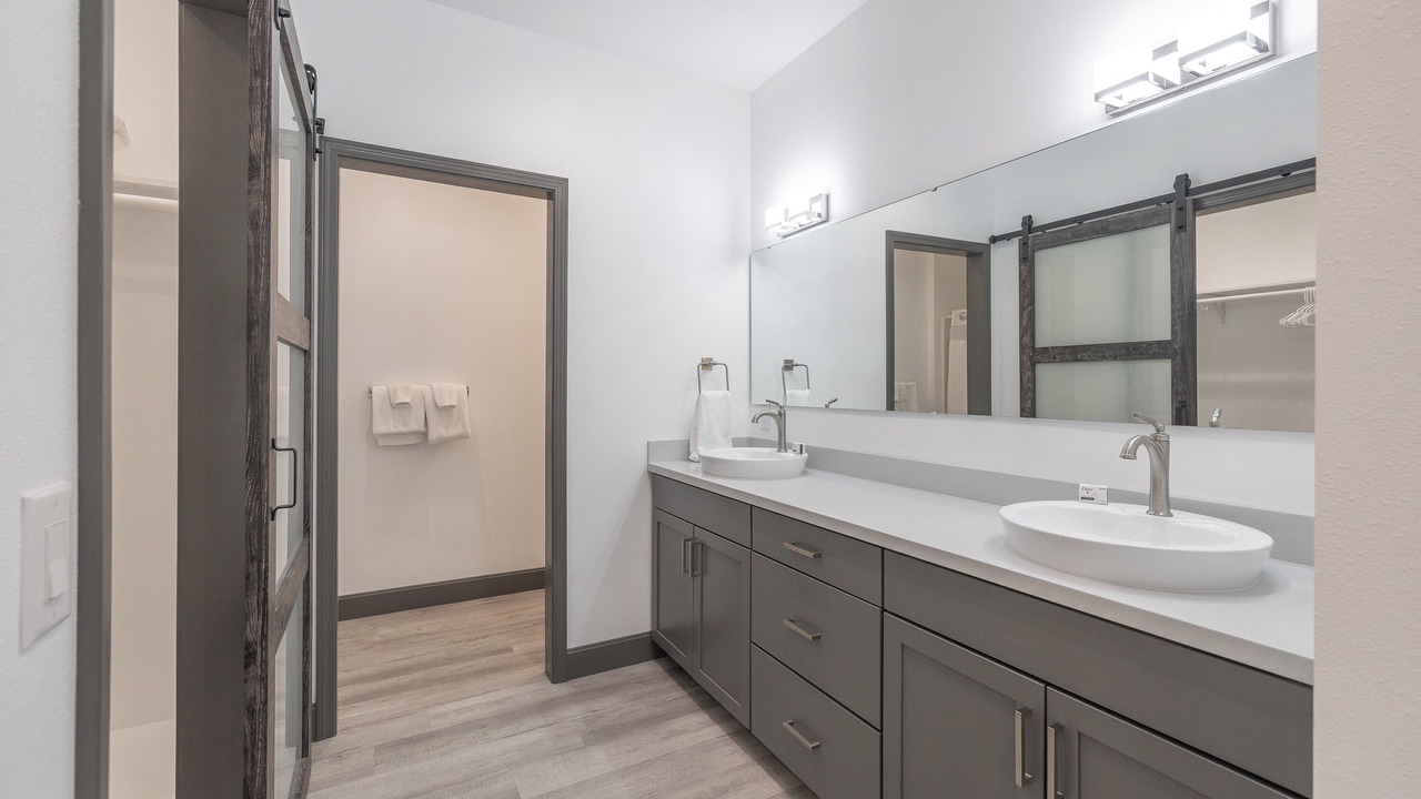 Photo of Bathroom in St. Robert