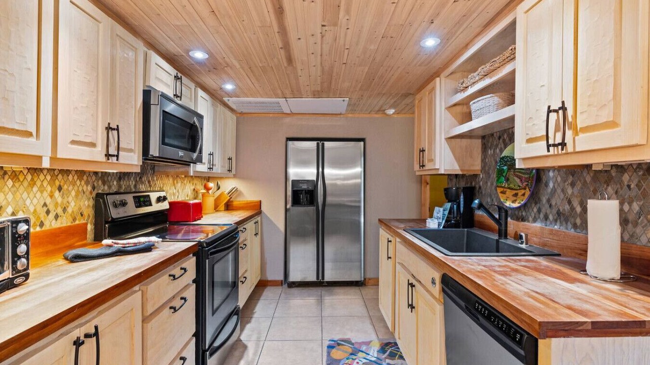 Photo of Kitchen in Historic Eastside