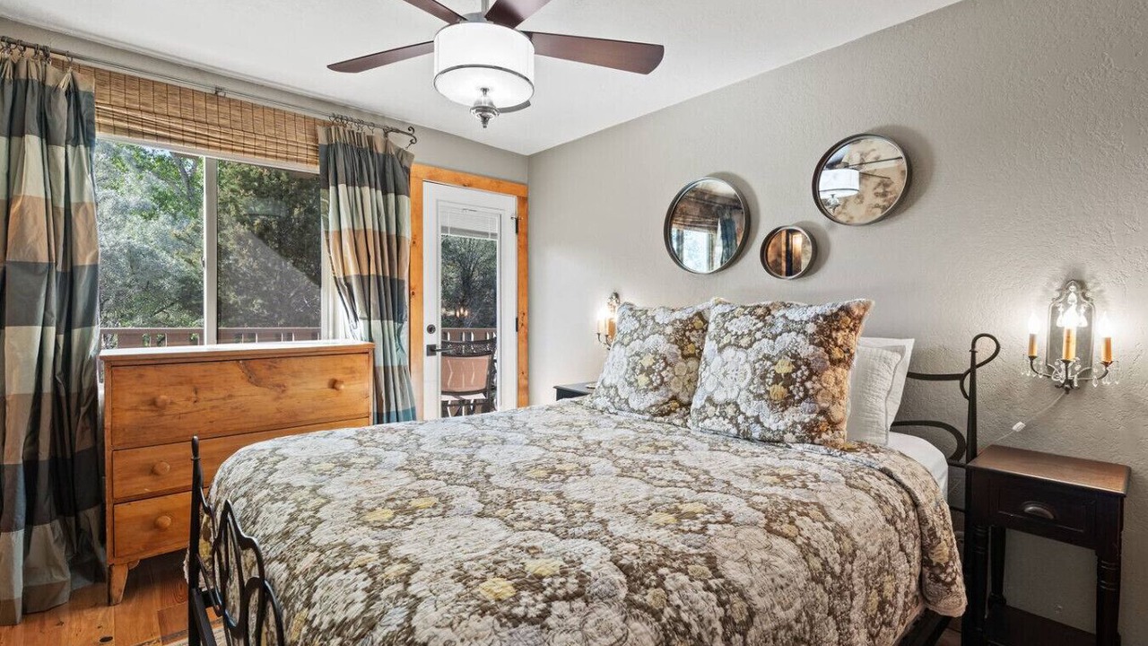 Photo of Bedroom in Historic Eastside