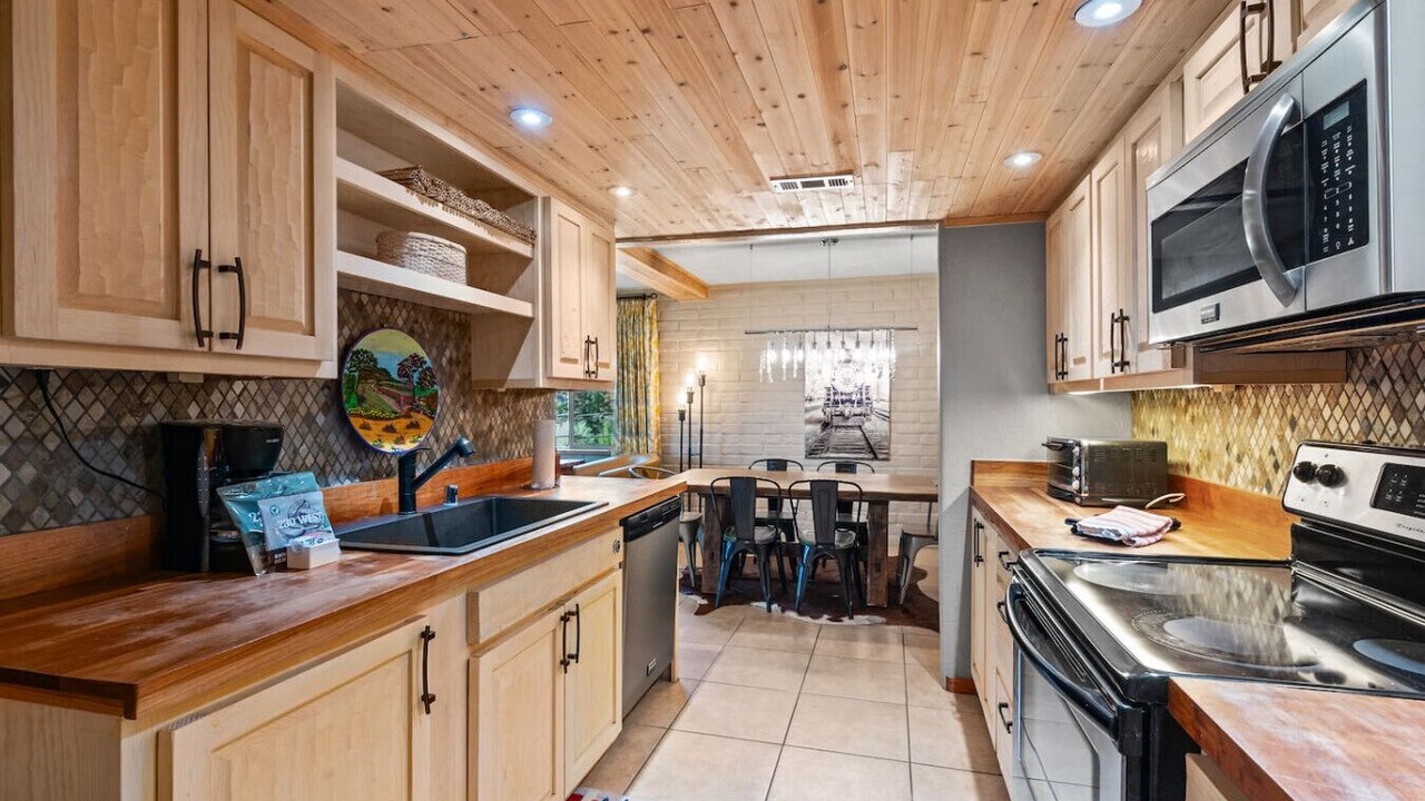 Photo of Kitchen in Historic Eastside
