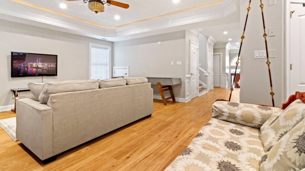 Photo of Livingroom in Savannah Beach