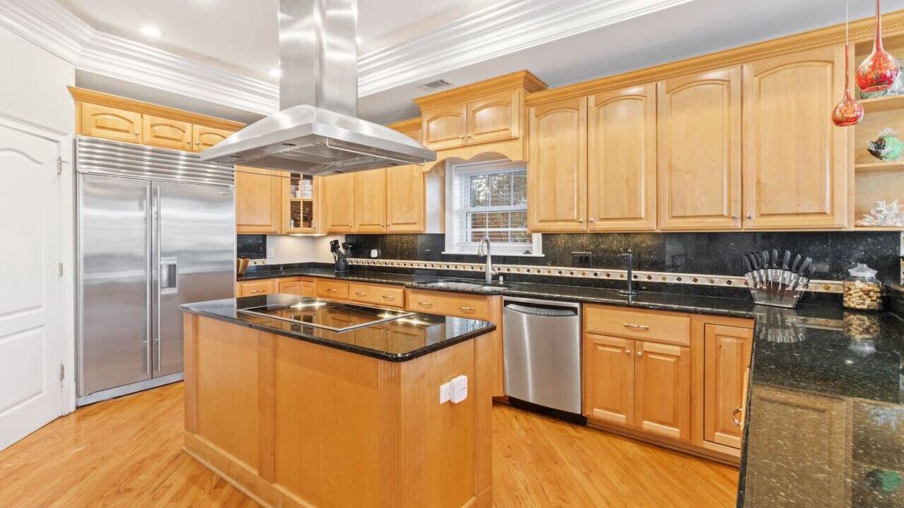 Photo of Kitchen in Savannah Beach