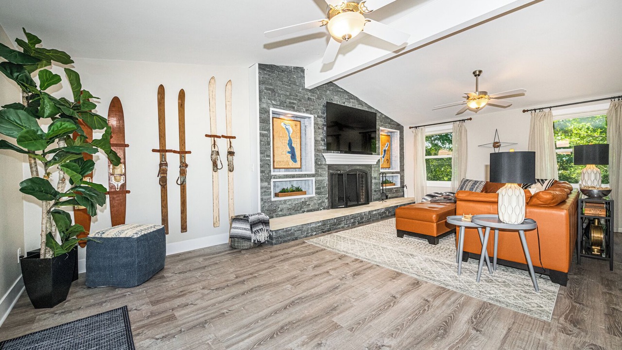 Photo of Livingroom in Twin Lakes