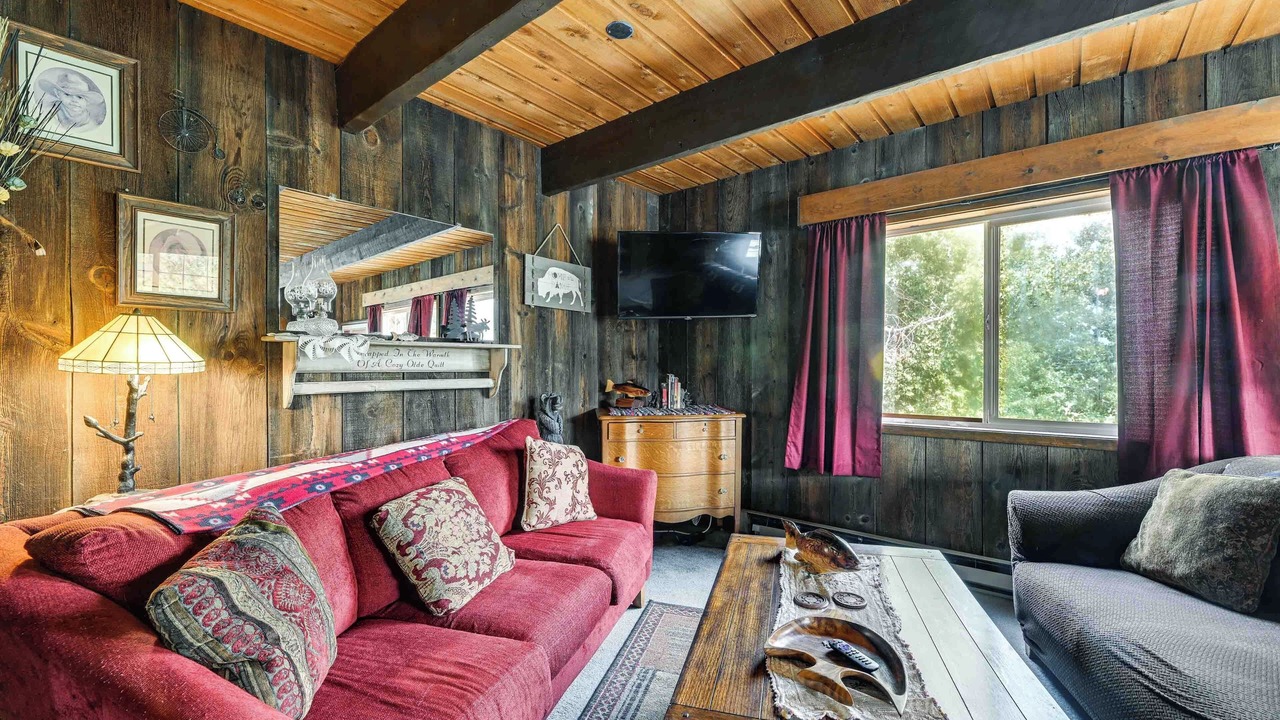 Photo of Livingroom in Chiloquin