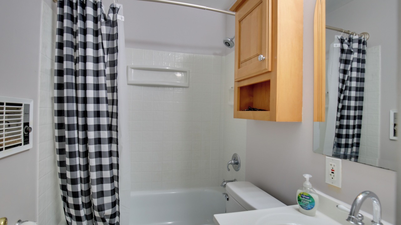 Photo of Bathroom in Defiance