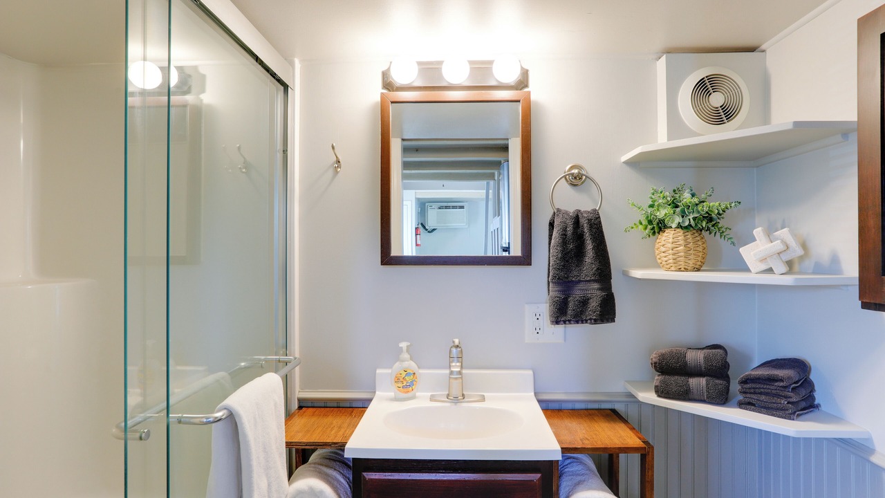 Photo of Bathroom in Defiance