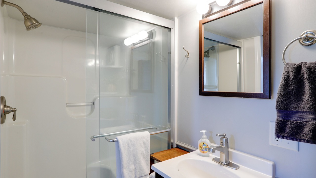 Photo of Bathroom in Defiance