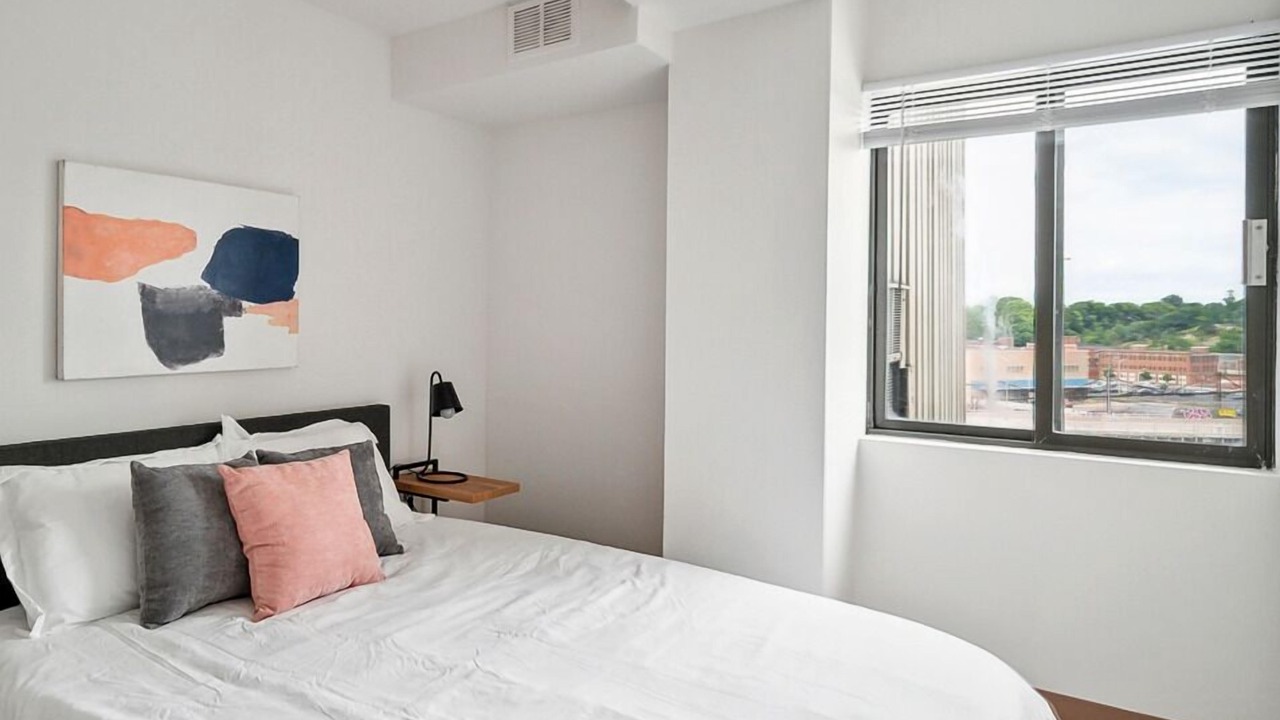 Photo of Bedroom in Downtown Harrisburg