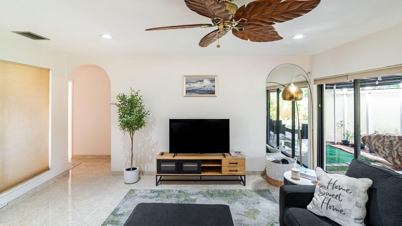 Photo of Livingroom in Citrus Isles