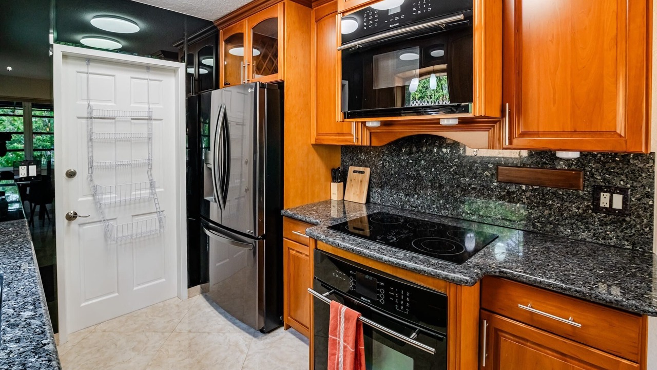 Photo of Kitchen in Citrus Isles