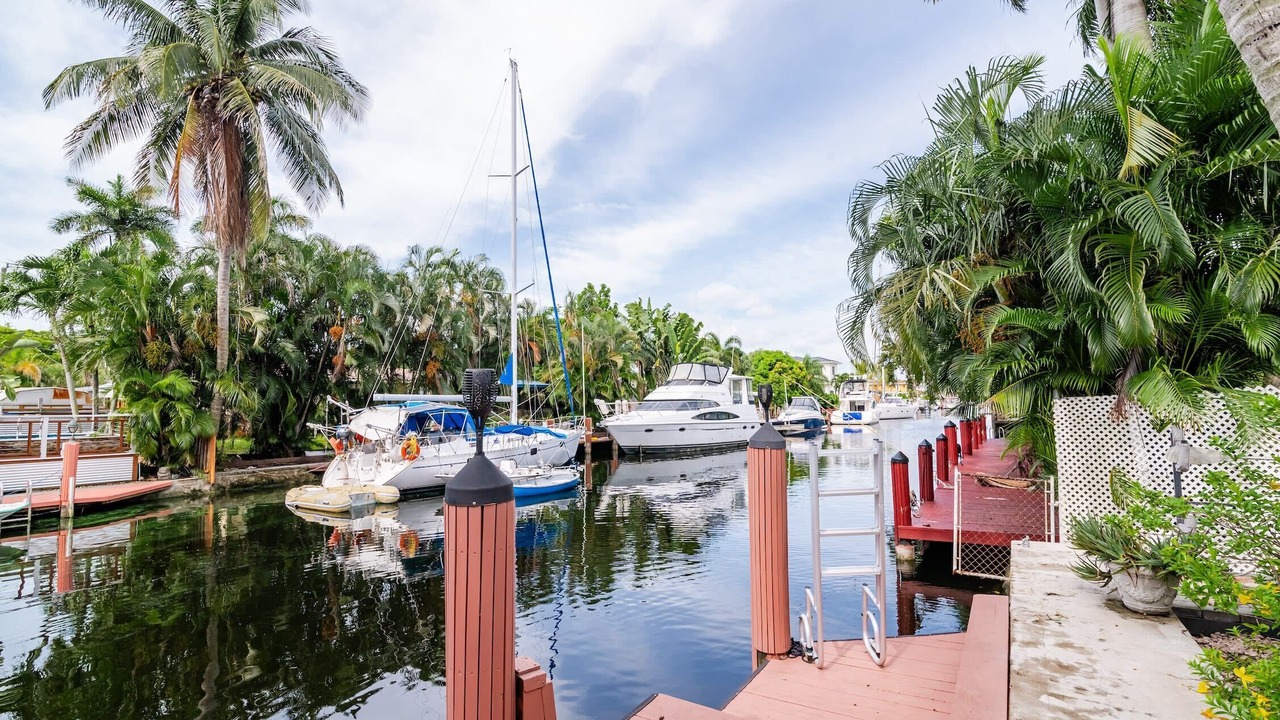 Photo of Others in Citrus Isles