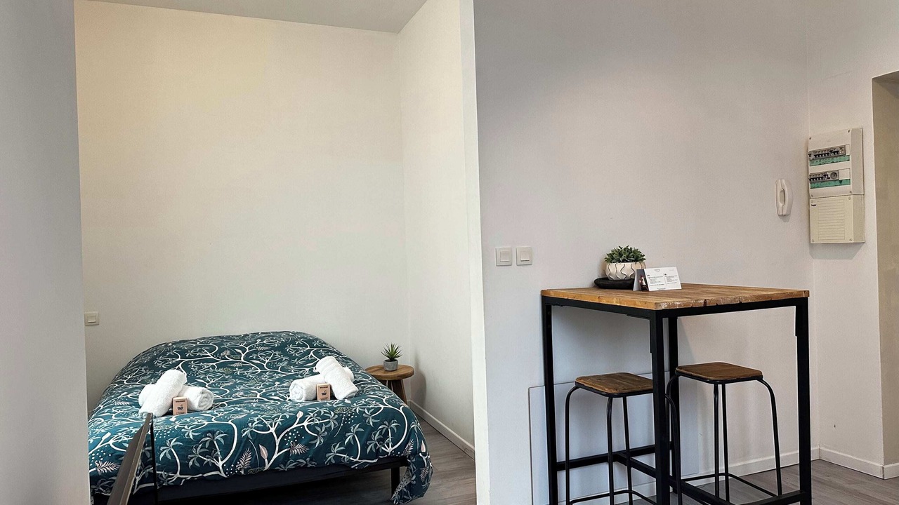 Photo of Bedroom in Libourne