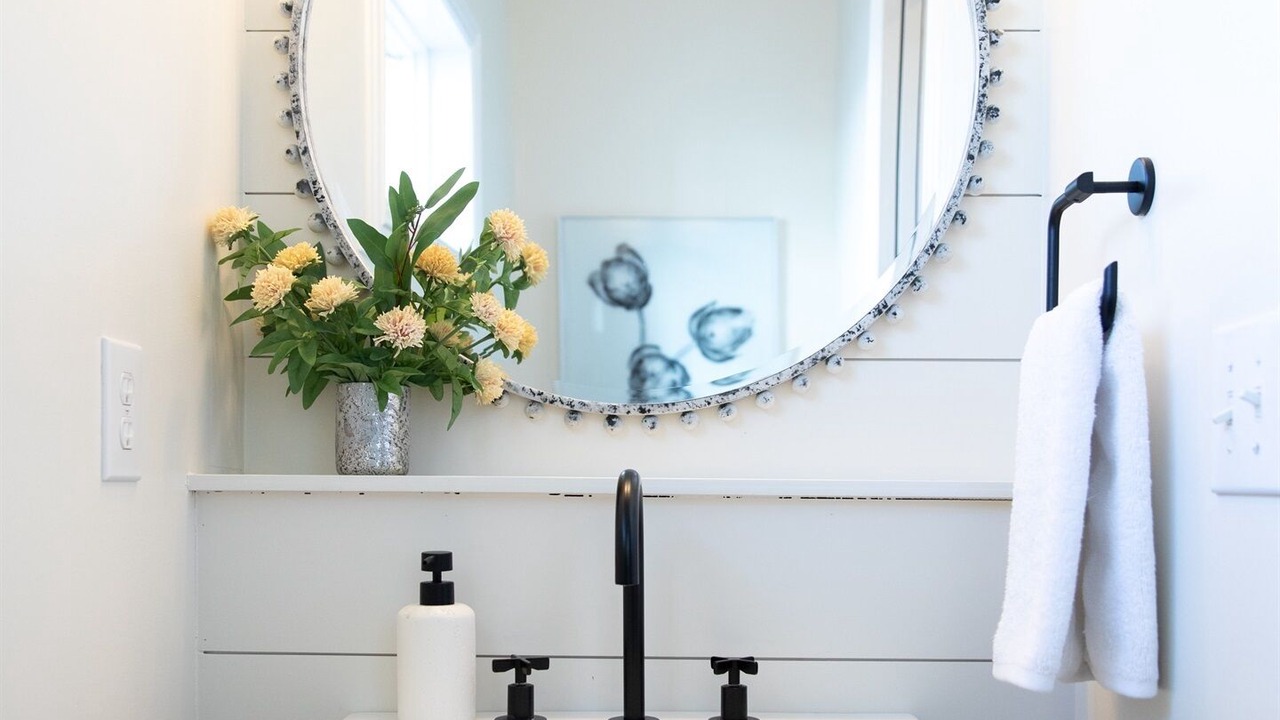 Photo of Bathroom in Corolla