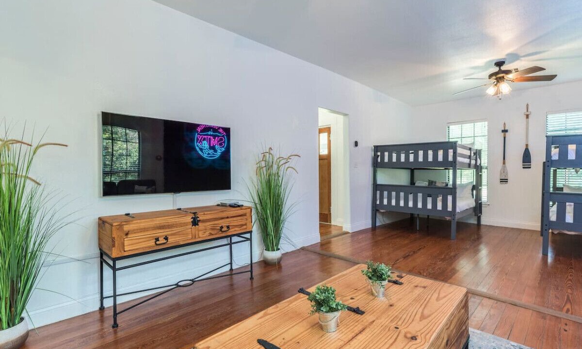 Photo of Bedroom in San Marcos