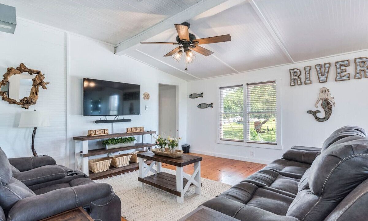 Photo of Livingroom in San Marcos